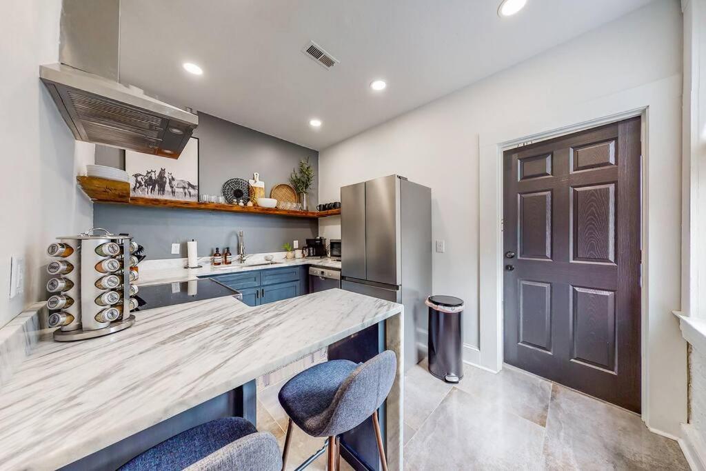 לואיוויל Luxury 8 Bed/4 Ba Nulu Home Private Yard/Parking מראה חיצוני תמונה