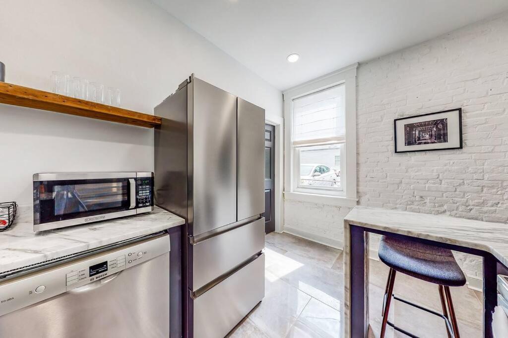 לואיוויל Luxury 8 Bed/4 Ba Nulu Home Private Yard/Parking מראה חיצוני תמונה