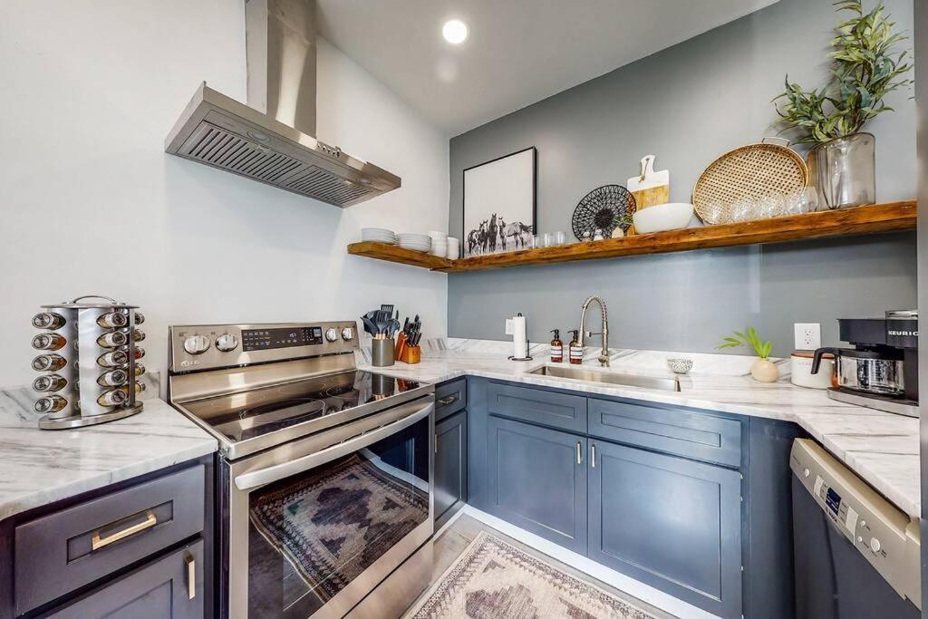 לואיוויל Luxury 8 Bed/4 Ba Nulu Home Private Yard/Parking מראה חיצוני תמונה